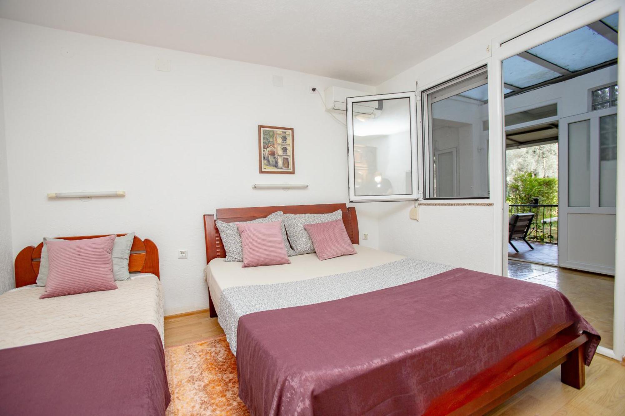 Apartments Oliva Utjeha Zewnętrze zdjęcie
