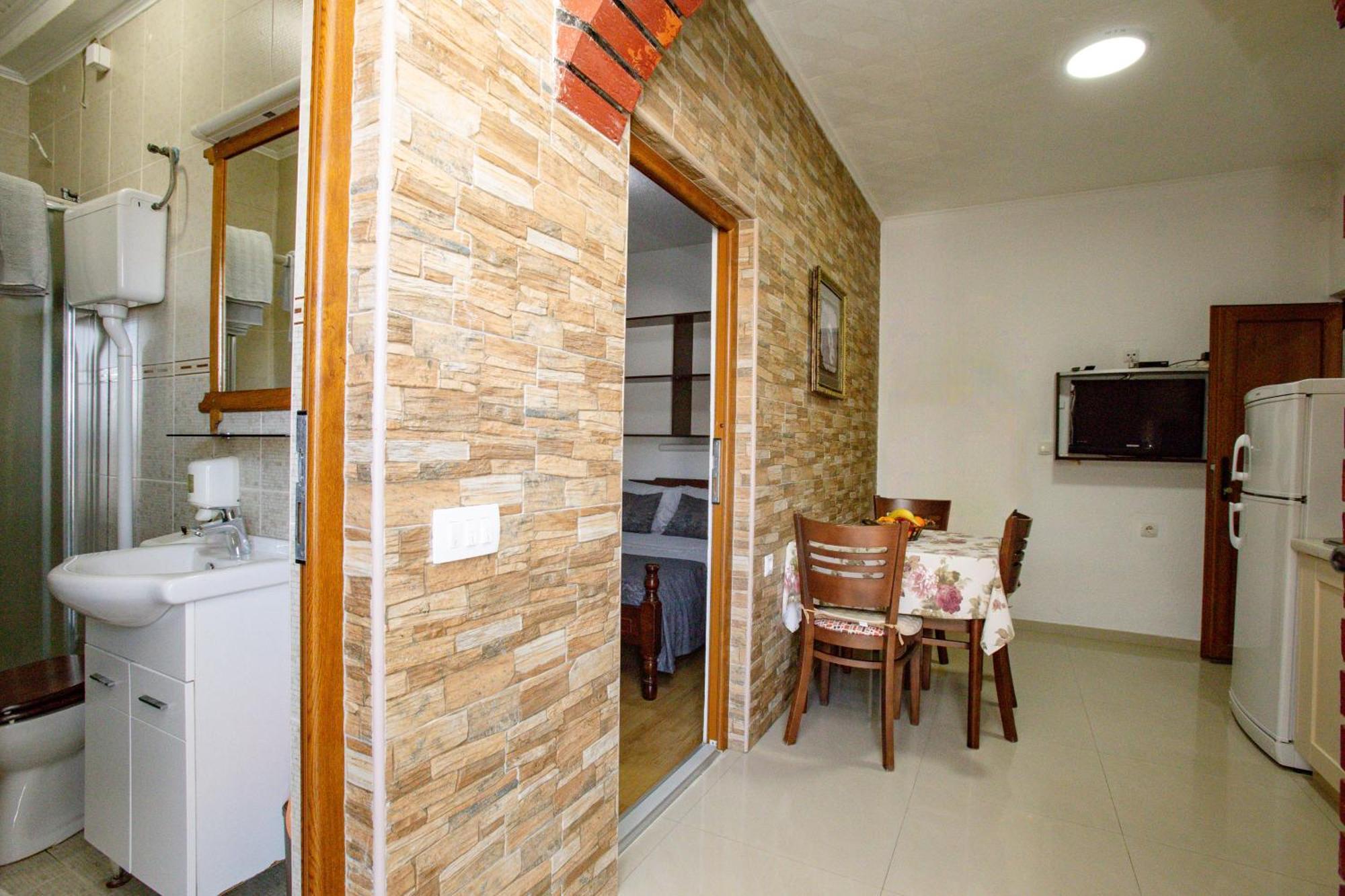 Apartments Oliva Utjeha Zewnętrze zdjęcie