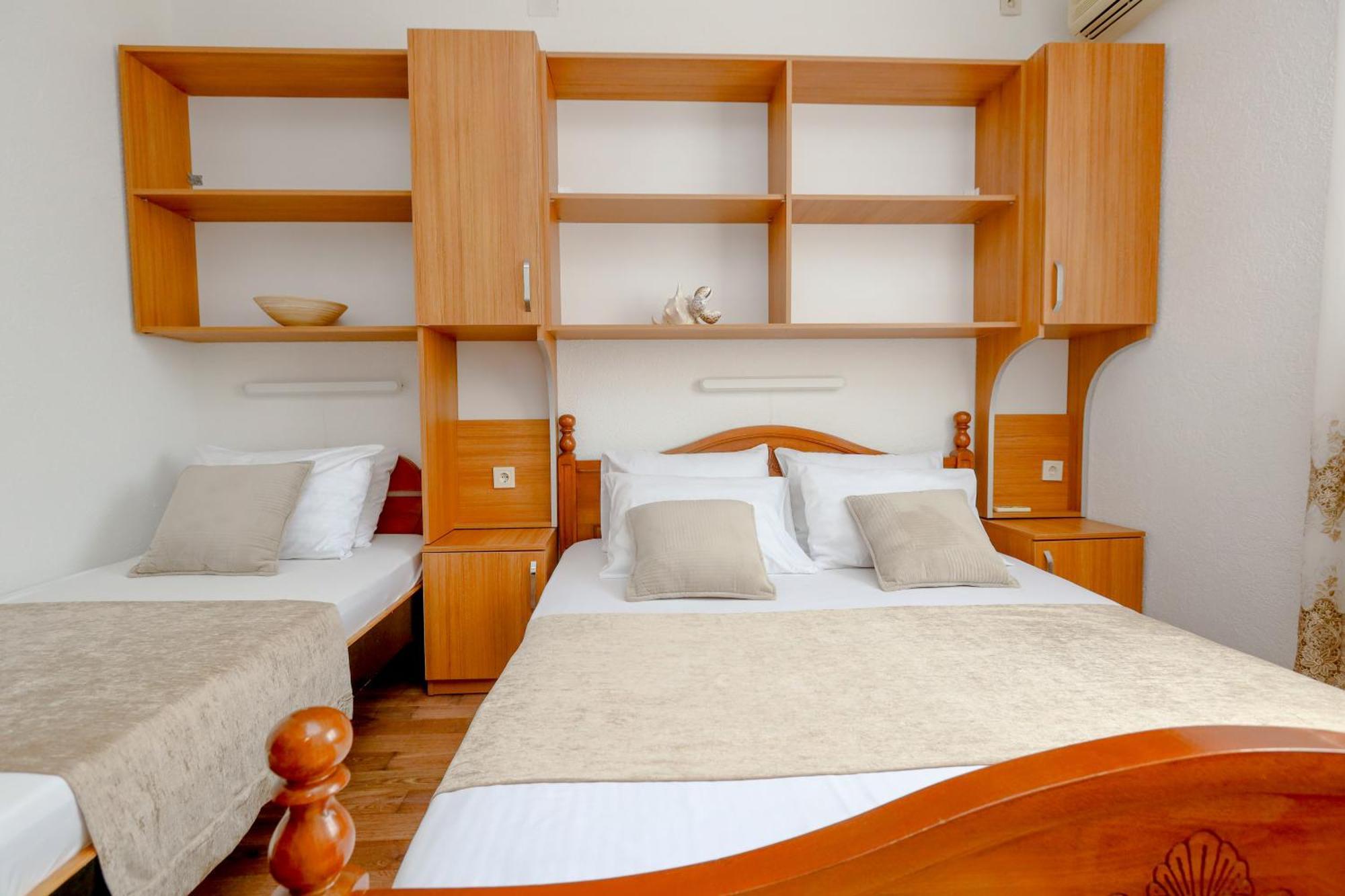 Apartments Oliva Utjeha Zewnętrze zdjęcie