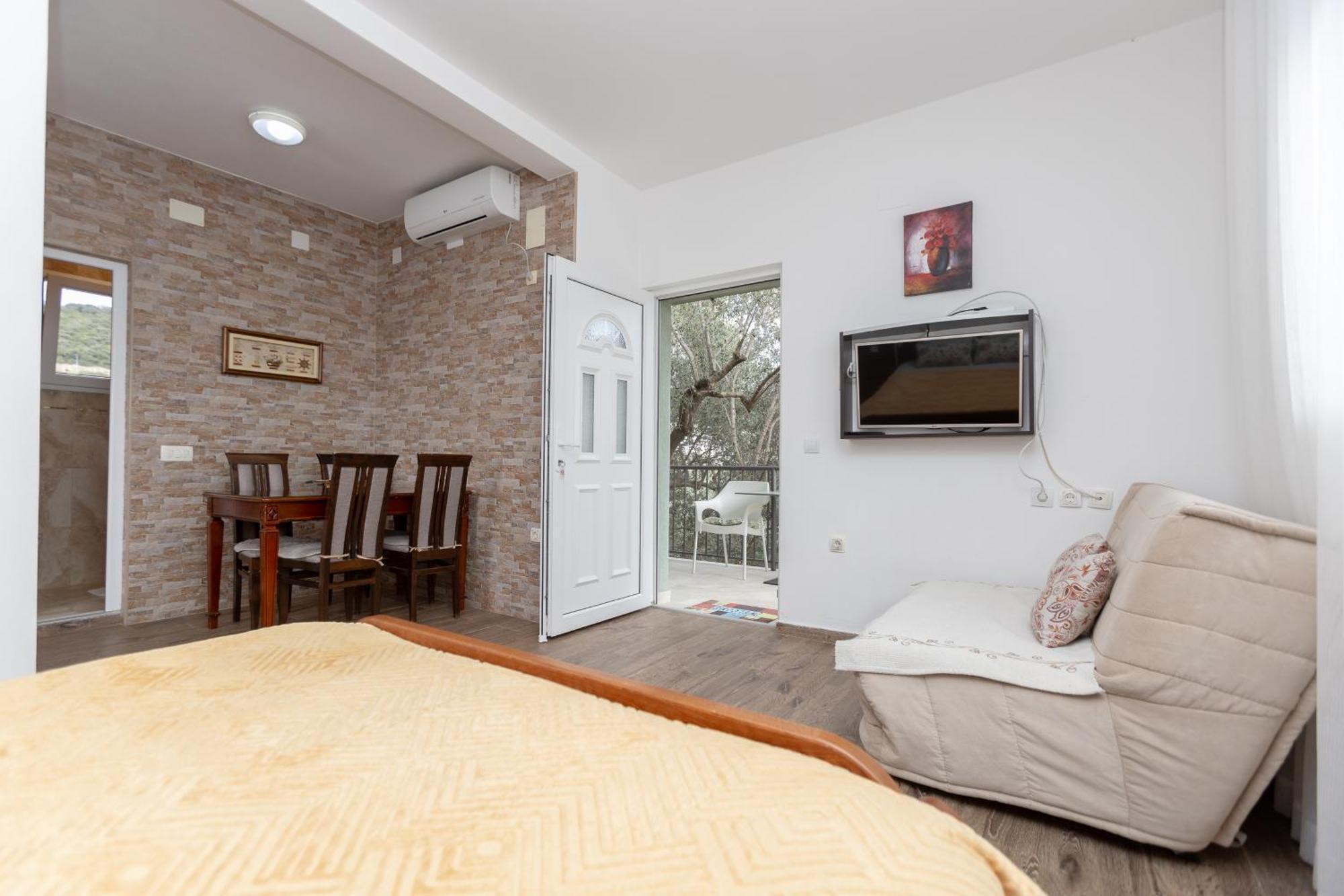 Apartments Oliva Utjeha Zewnętrze zdjęcie