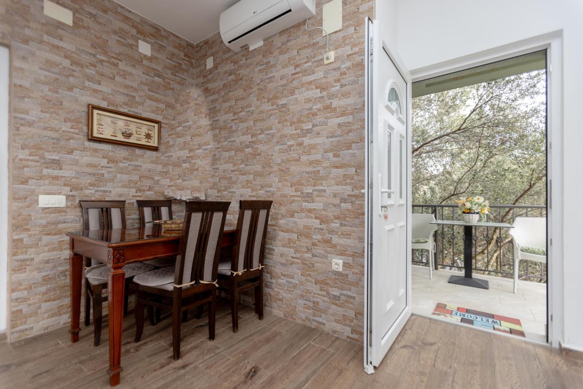 Apartments Oliva Utjeha Zewnętrze zdjęcie